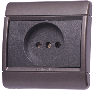 رایان مشکی،پریز برق با پایه سرامیکی