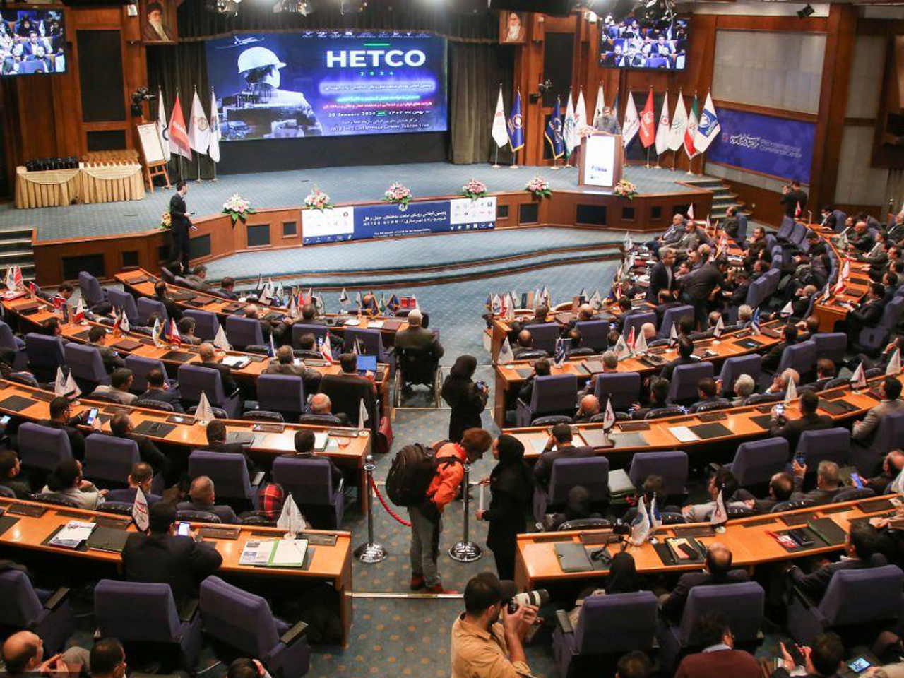 اجلاس رؤسای صنعت ساختمان، راه و شهرسازی و حمل و نقل 1402